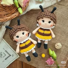 Crochet Pattern: Cute Honey Bee Amigurumi Doll with Yellow and Brown Stripes