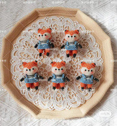 Crochet pattern for colorful monster bag with pompom details