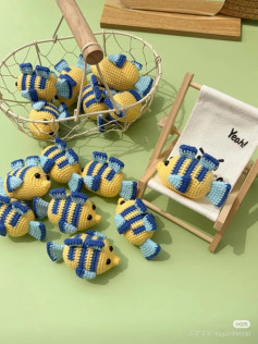 Crochet Pattern for Small Yellow and Blue Fish Amigurumi