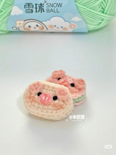 Crochet Pig Cookie Pattern Tutorial