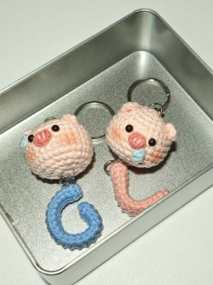 Crochet Piggy Amigurumi and Alphabet Keychain Pattern Chart