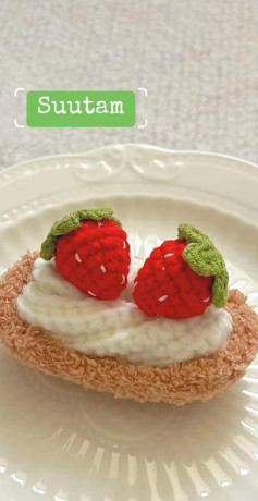 Crochet Strawberry Cream Roll Pattern