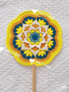 Crochet Summer Hand Fan Pattern with Chart and Color Variations