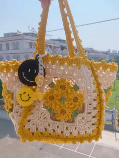 Crochet Sunflower Granny Square Bag Chart Pattern