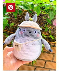 Crochet Totoro Amigurumi Pattern Chart with Hat and Satchel