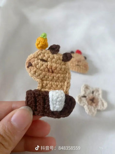 Cute Crochet Capybara in Hot Spring Pattern with Chart Instructions