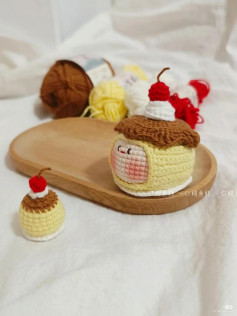 Cute Crochet Caramel Pudding Doll Pattern with Cherry and Cream