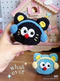 Cute Crochet Cat with Headphones Amigurumi Pattern and Tutorial Chart