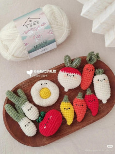 Cute Crochet Food Pattern Chart: Fried Egg, Tomato, and Vegetables