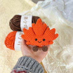 Cute Crochet Maple Leaf Baby Pattern