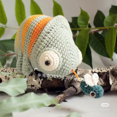 Cute Crochet Musical Chameleon Amigurumi Pattern with Tongue