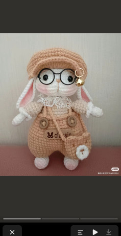 Cute Crochet Rabbit with Glasses and Beret Hat Pattern