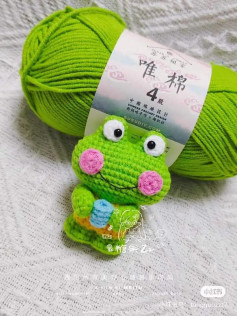 Cute Green Frog Amigurumi Crochet Pattern with Written Instructions