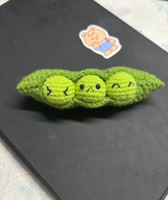 Cute Green Peas in a Pod Amigurumi Crochet Pattern Tutorial