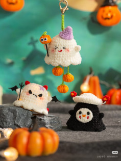 Cute Halloween Ghost Amigurumi Crochet Pattern Chart