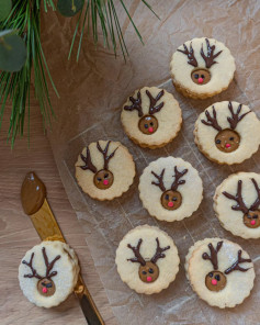 Cute Rudolph Reindeer Christmas Cookies with Speculaas Filling