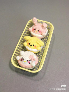 Cute Sanrio Characters Amigurumi Cupcake Pattern: My Melody, Pompompurin, Hello Kitty & Pochacco with Chart