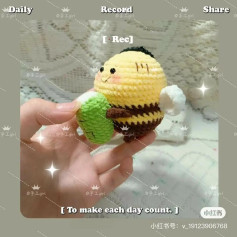 Cute Yellow Bee Amigurumi Crochet Pattern with Bitter Melon Accessory and Detailed Chart
