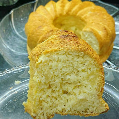 Delicious and Easy Cassava Coconut Cake Recipe with Shredded Coconut