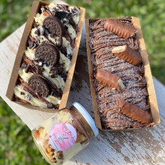 Delicious Chocolate and Oreo Cake Loaves with Jar Dessert