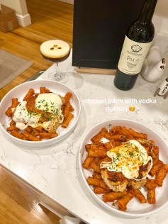 Delicious Homemade Meals: Chicken Parm Rigatoni, Crunch Wrap Supreme, Grilled Cheese with Tomato Soup, Buffalo Chicken Wraps, and Mushroom Sausage Farfalle