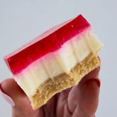 Easy Jelly Slice Recipe with Creamy Condensed Milk Filling and Strawberry Top