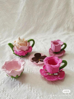 Floral Tea Set Crochet Pattern: Pink Rose Teapot, Cups, Saucers, and Cookies Chart