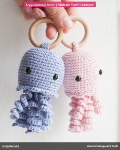 Free Crochet Amigurumi Jellyfish Keychain Pattern Tutorial with Cotton Yarn and Wooden Ring