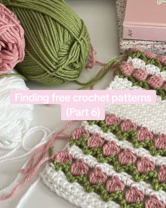 Free Crochet Bag Pattern: Cute Gray Plaid Shoulder Bag with Teddy Bear Charm Tutorial