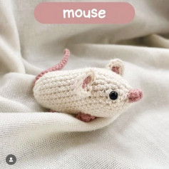 Free Crochet Pattern: Cute White and Pink Mouse Amigurumi
