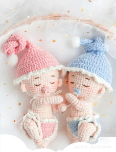 Free Crochet Pattern for Cute Sleeping Baby Twins Amigurumi with Pacifier and Hat