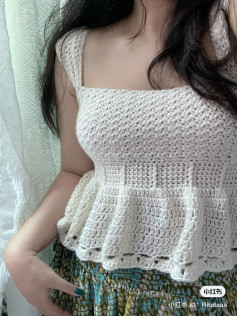 Grille Stitch Crochet Top Pattern: White Peplum Tank with Square Neck and Ruffled Hem