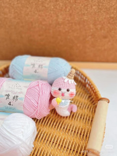 Handwritten Crochet Pattern for Cute Gluttonous Snake Amigurumi with Ice Cream