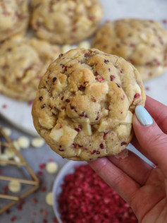 Homemade White Chocolate Raspberry Cookies with Freeze-Dried Raspberries