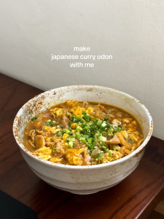 How to make Japanese curry udon with homemade dashi broth, pork, and egg