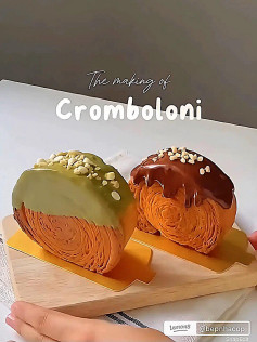 Hướng dẫn làm bánh Cromboloni nhân kem matcha và chocolate