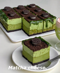 Hướng dẫn làm bánh Matcha Cheese Cake với đế Oreo và lớp phô mai matcha mịn màng
