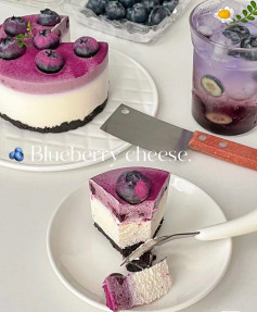 Hướng dẫn làm bánh phô mai việt quất không cần lò nướng, kết hợp mứt việt quất tự làm và lớp kem phô mai mịn màng