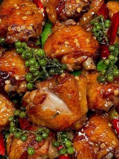 Hướng dẫn làm cánh gà nướng tiêu xanh, ớt đỏ giòn thơm ngon