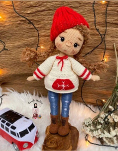 Hướng dẫn móc búp bê Ayşegül mặc áo len đỏ trắng