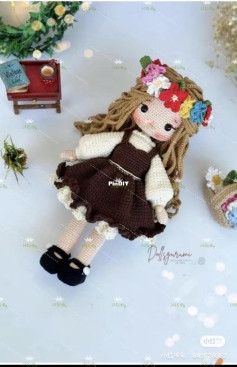 Hướng dẫn móc búp bê Perla Amigurumi mặc váy nâu