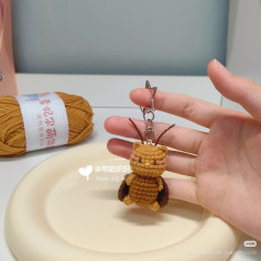 Hướng dẫn móc len búp bê Kitty Cockroach màu nâu vàng
