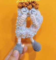 Hướng dẫn móc len chữ D hình người dễ thương