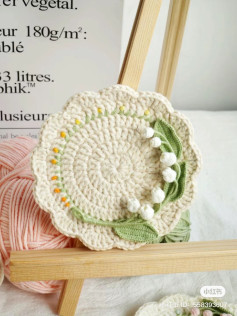 Hướng dẫn móc len cupcake lót hình hoa lan trắng