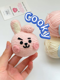 Hướng dẫn móc len đầu búp bê Cookie BT21 màu hồng dễ thương