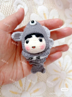 Hướng dẫn móc len nhân vật Crayon Shin-chan hóa trang cá