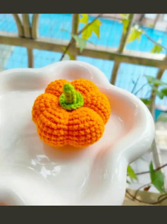 Hướng dẫn móc len quả bí ngô màu cam làm khóa xe