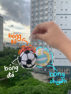 Hướng dẫn móc len tạo hình quả bóng rổ, bóng đá và bóng chuyền làm đồ trang trí