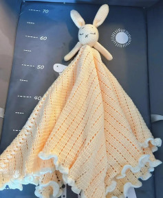 Hướng dẫn móc len thảm chân thỏ màu kem viền xù