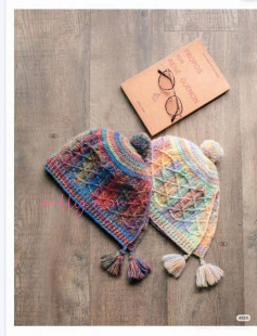 Japanese Crochet Bonnet Pattern with Diamond Stitch and Tassels